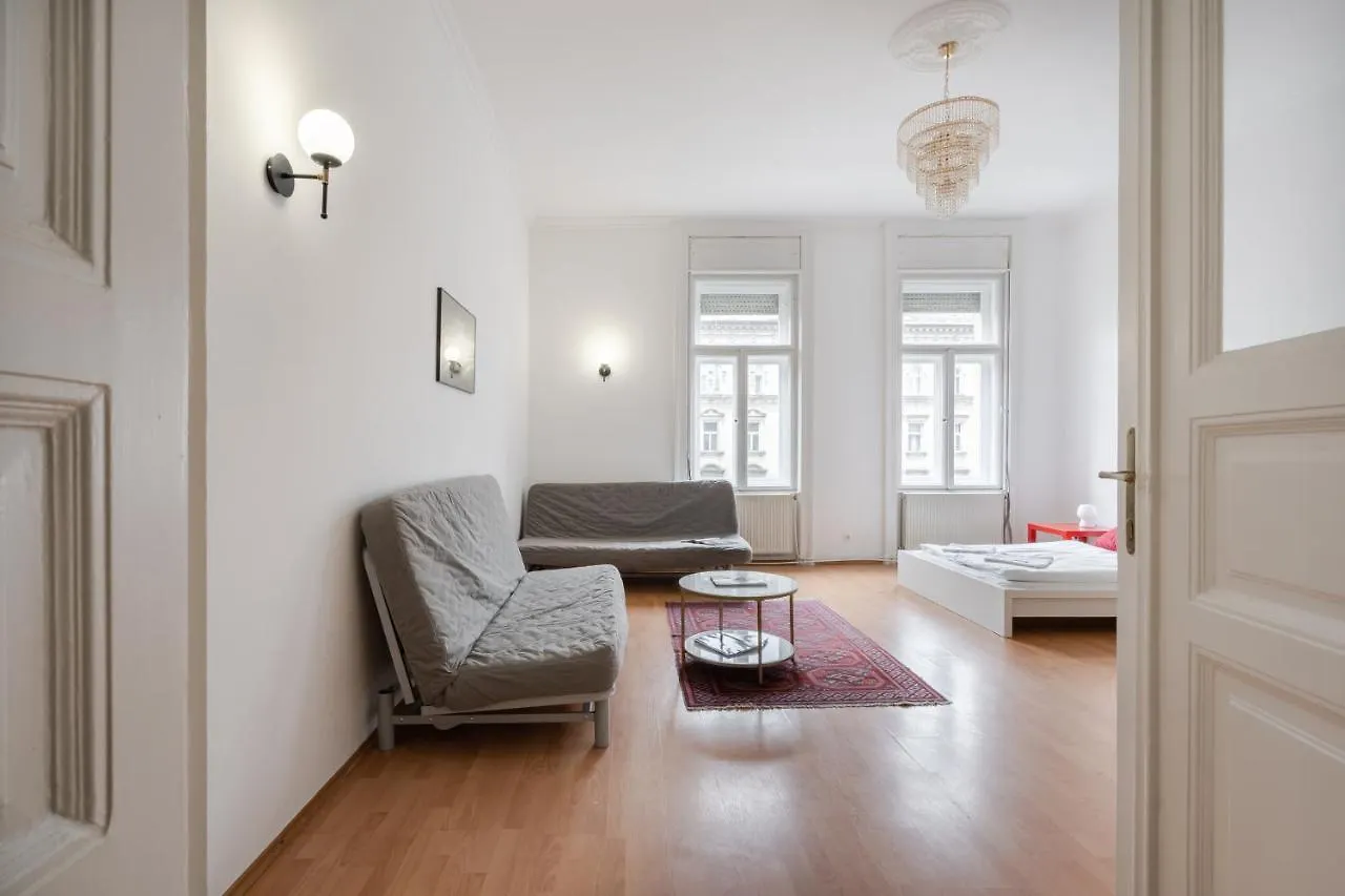 Megszunt - Erzsebet Krt 37 Apartment Budapest