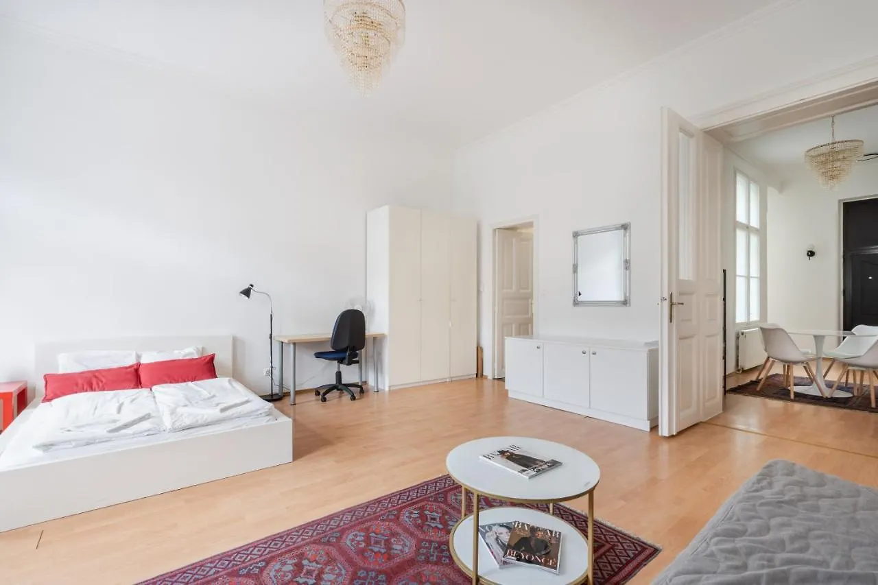 Megszunt - Erzsebet Krt 37 Apartment Budapest Hungary