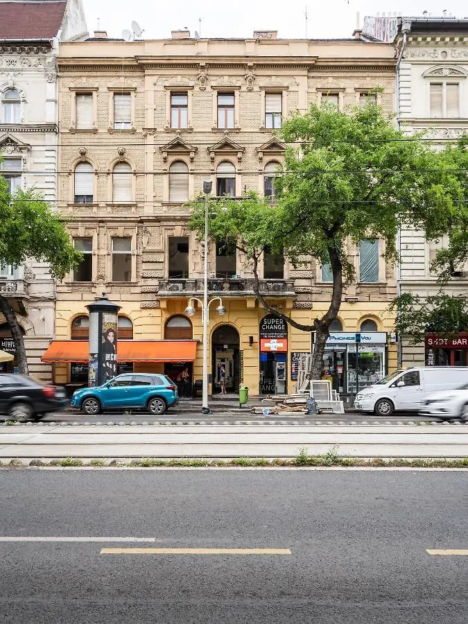 Megszunt - Erzsebet Krt 37 Apartment Budapest 0*,  Hungary