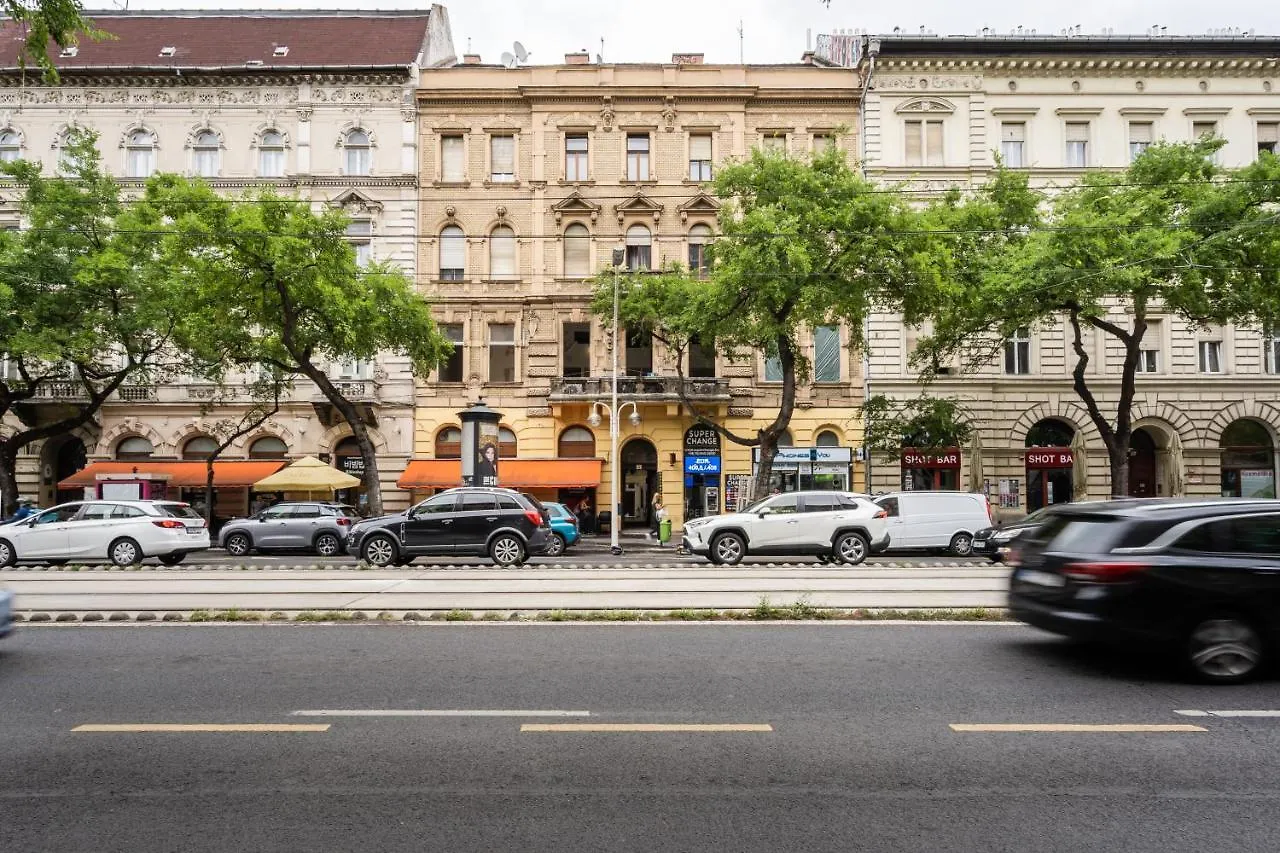 Megszunt - Erzsebet Krt 37 Apartment Budapest 0*,  Hungary