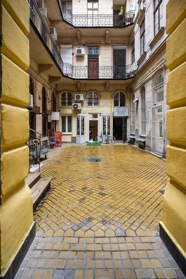Megszunt - Erzsebet Krt 37 Apartment Budapest Hungary